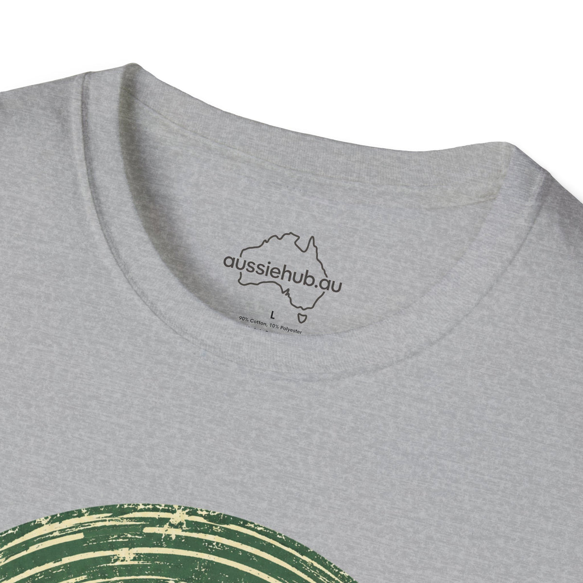 T-Shirt — Vintage Green Bush Sunset Circle Graphic